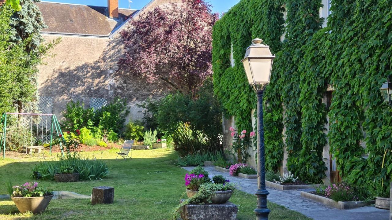 Le Beaugency Hotel Eksteriør billede